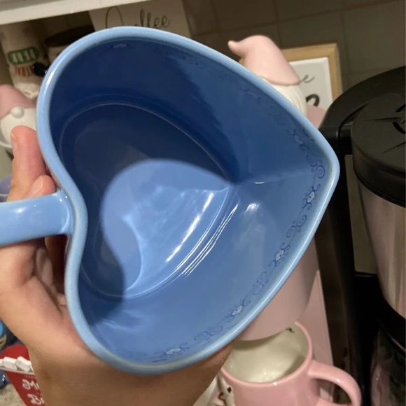 Huge cinderella heart mug - Picture 5 of 6